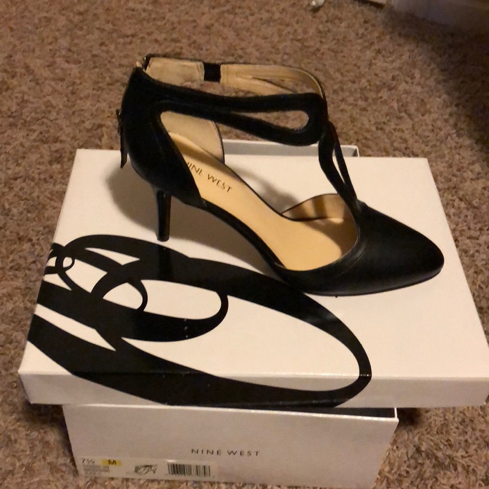 Women Nine West Leather Heels Black 7.5